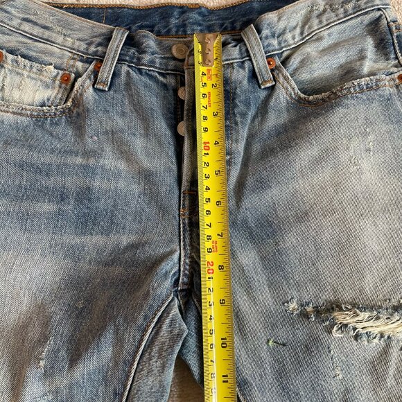 Women's Levi's 501 Blue Jeans W26 L28 Light Wash Button Fly - Picture 4 of 9